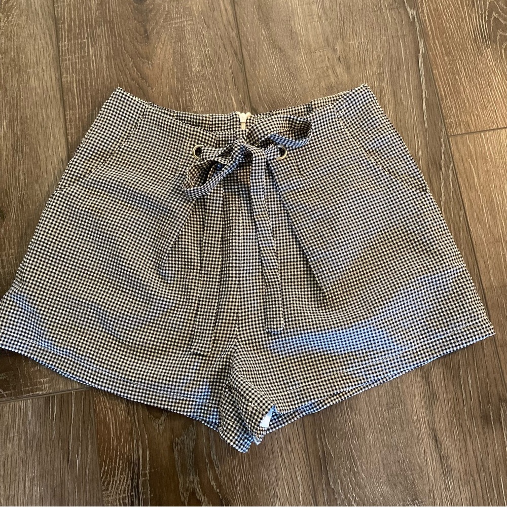 Evie Black and White Gingham Front Tie Short Size XS